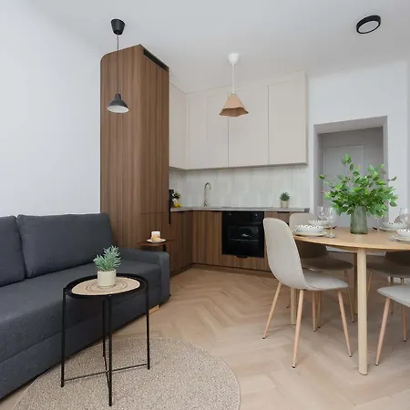 Modern Near Downtown By Renters 아파트 바르샤바