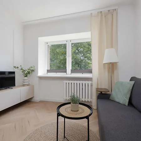 Modern Near Downtown By Renters 아파트 *