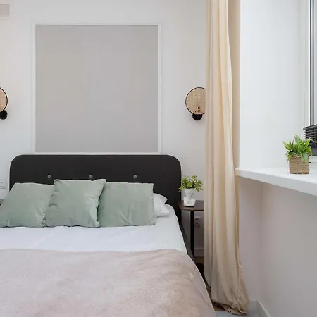 아파트 Modern Near Downtown By Renters 바르샤바